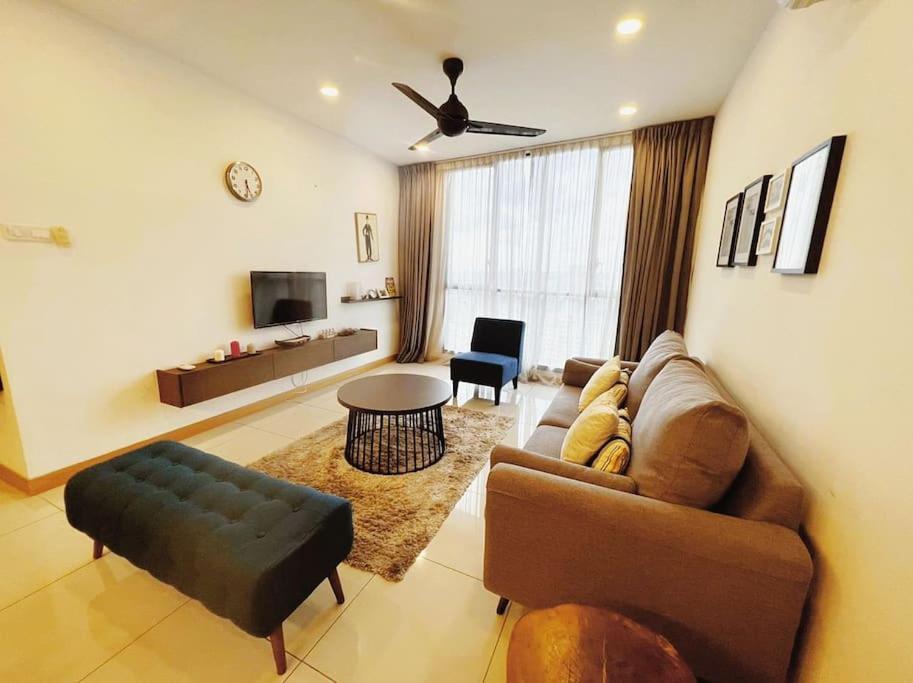 Promoconnected Train 2 Bedroom Pangsapuri Kuala Lumpur