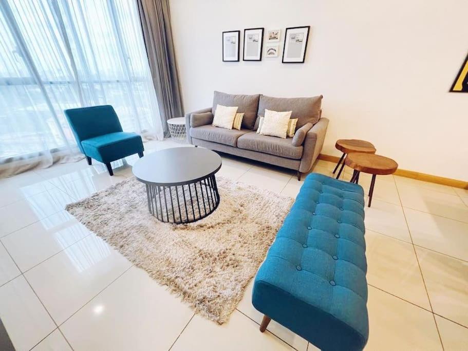 Pangsapuri Promoconnected Train 2 Bedroom Kuala Lumpur